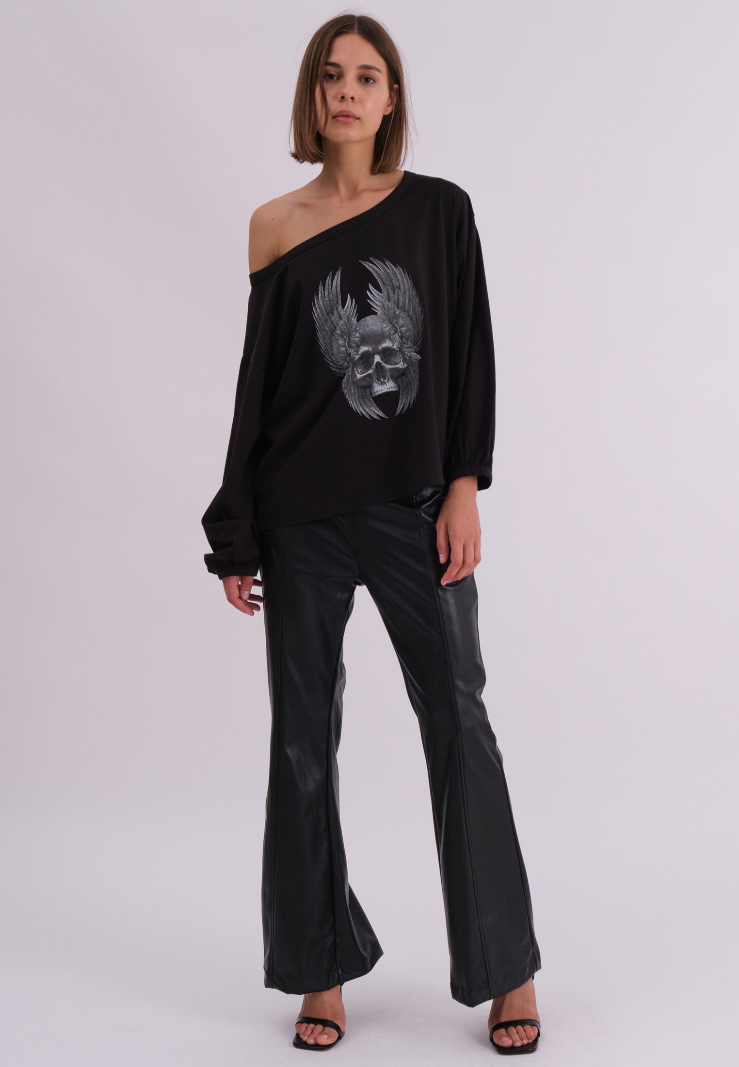 WINGS SKULL BLACK LS TOP