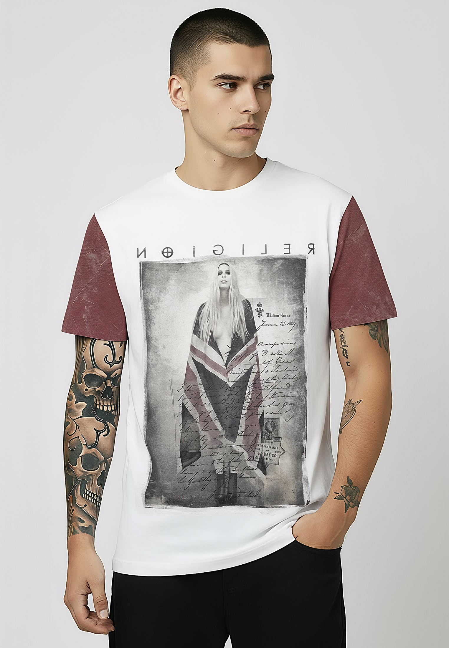 GIRL IN FLAG CURVED HEM T-SHIRT CORDOVAN