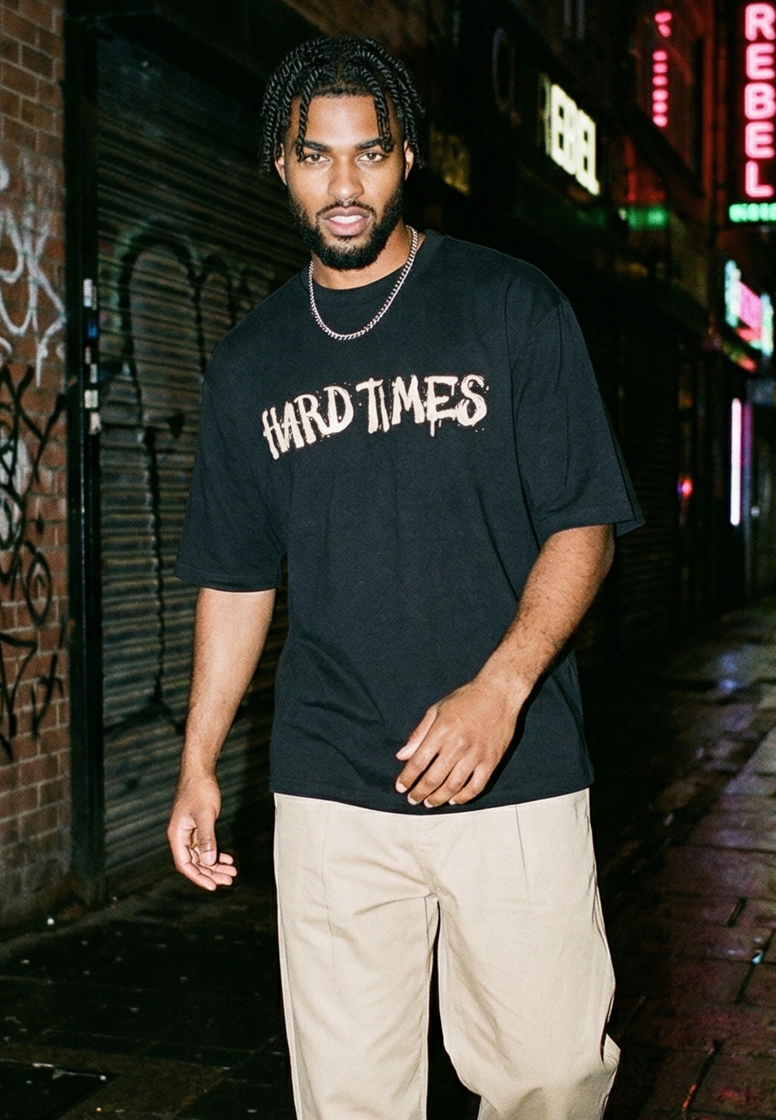 HARD TIMES T-SHIRT BLACK