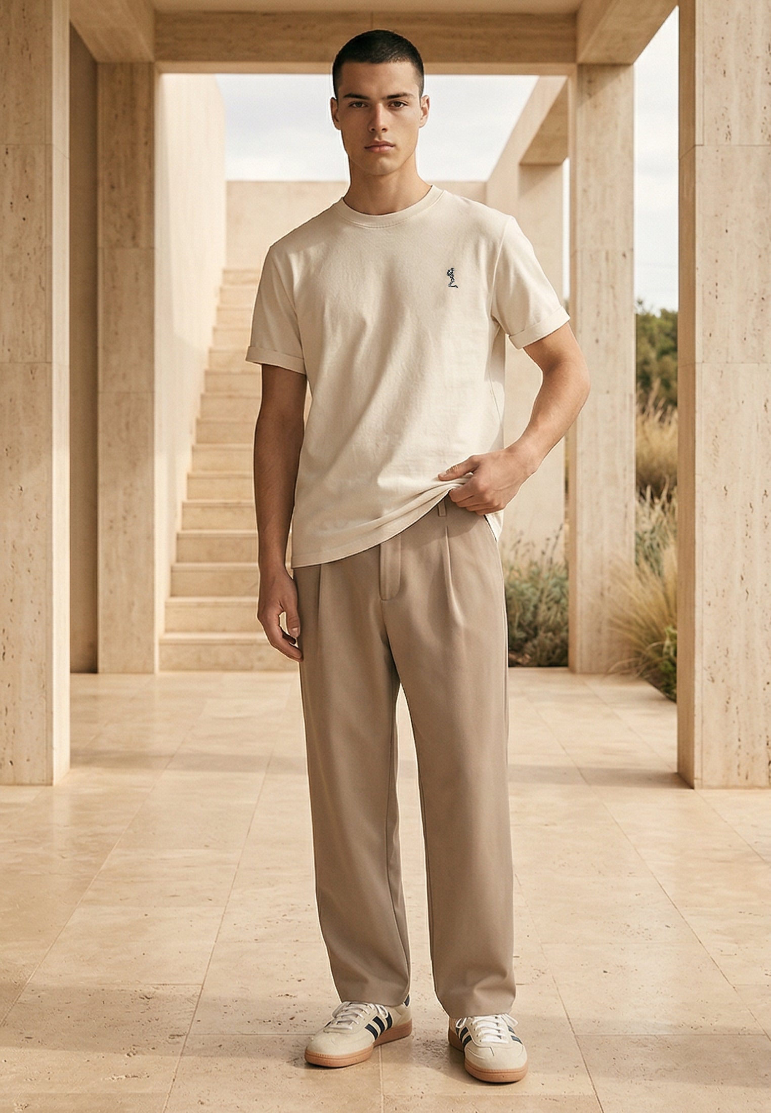 ESSENTIAL ROLLED CUFF T-SHIRT OFF WHITE