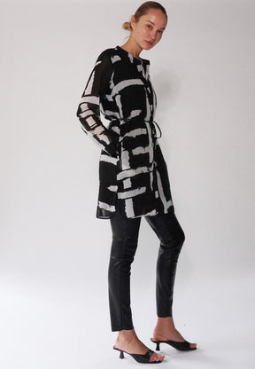 SOLSTICE KAFTAN SELVAGE BLACK