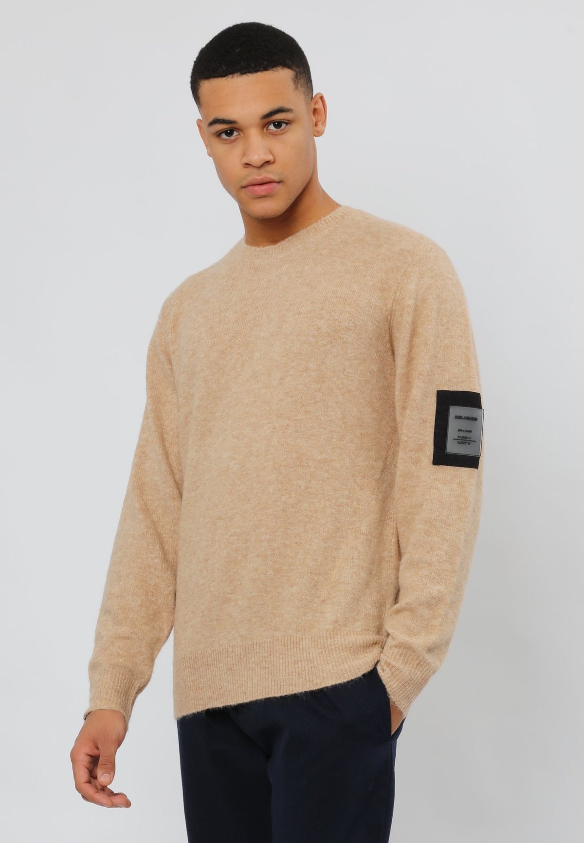 PERFORMANCE KNIT TAN