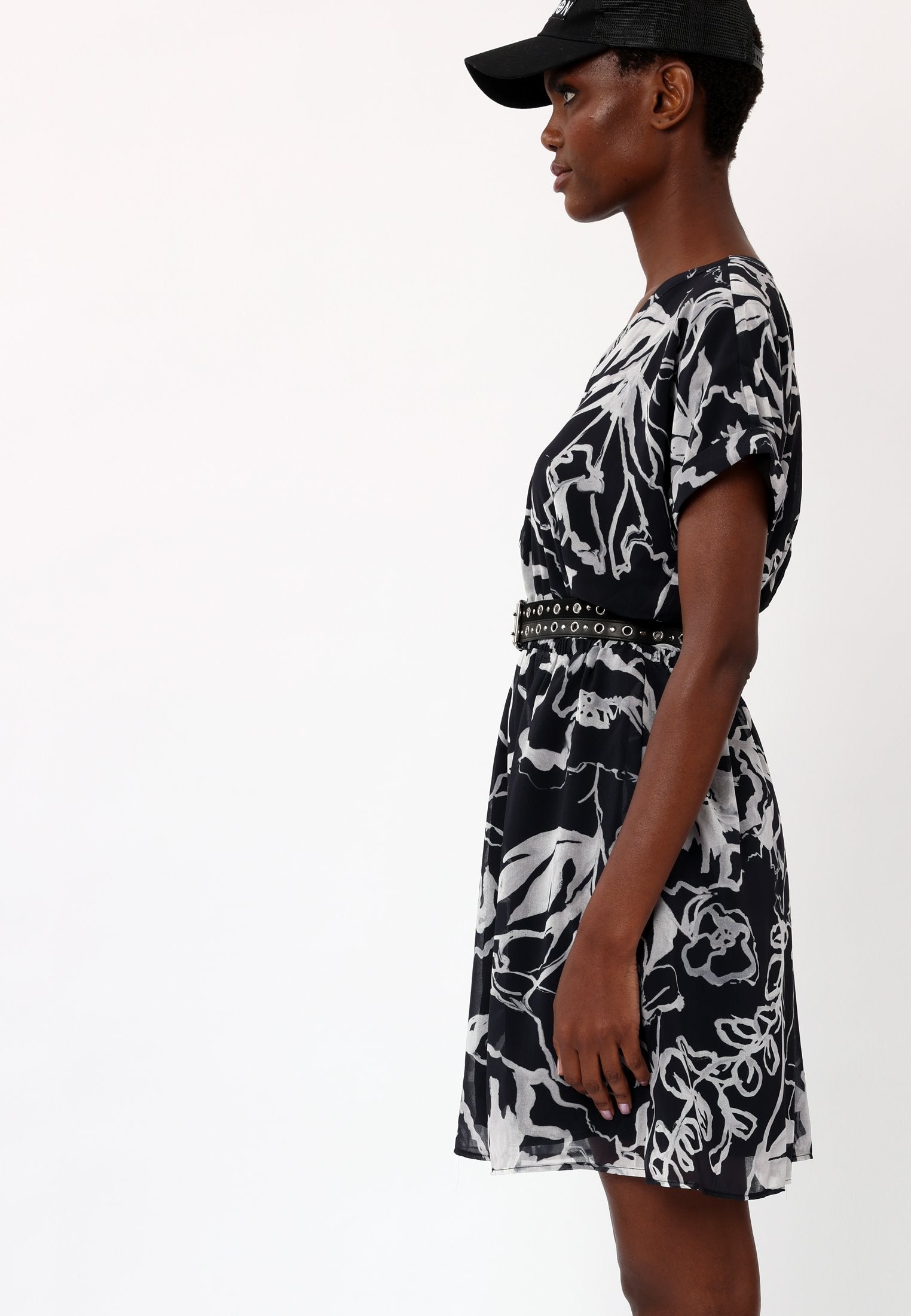 AMBER DRESS RISE BLACK