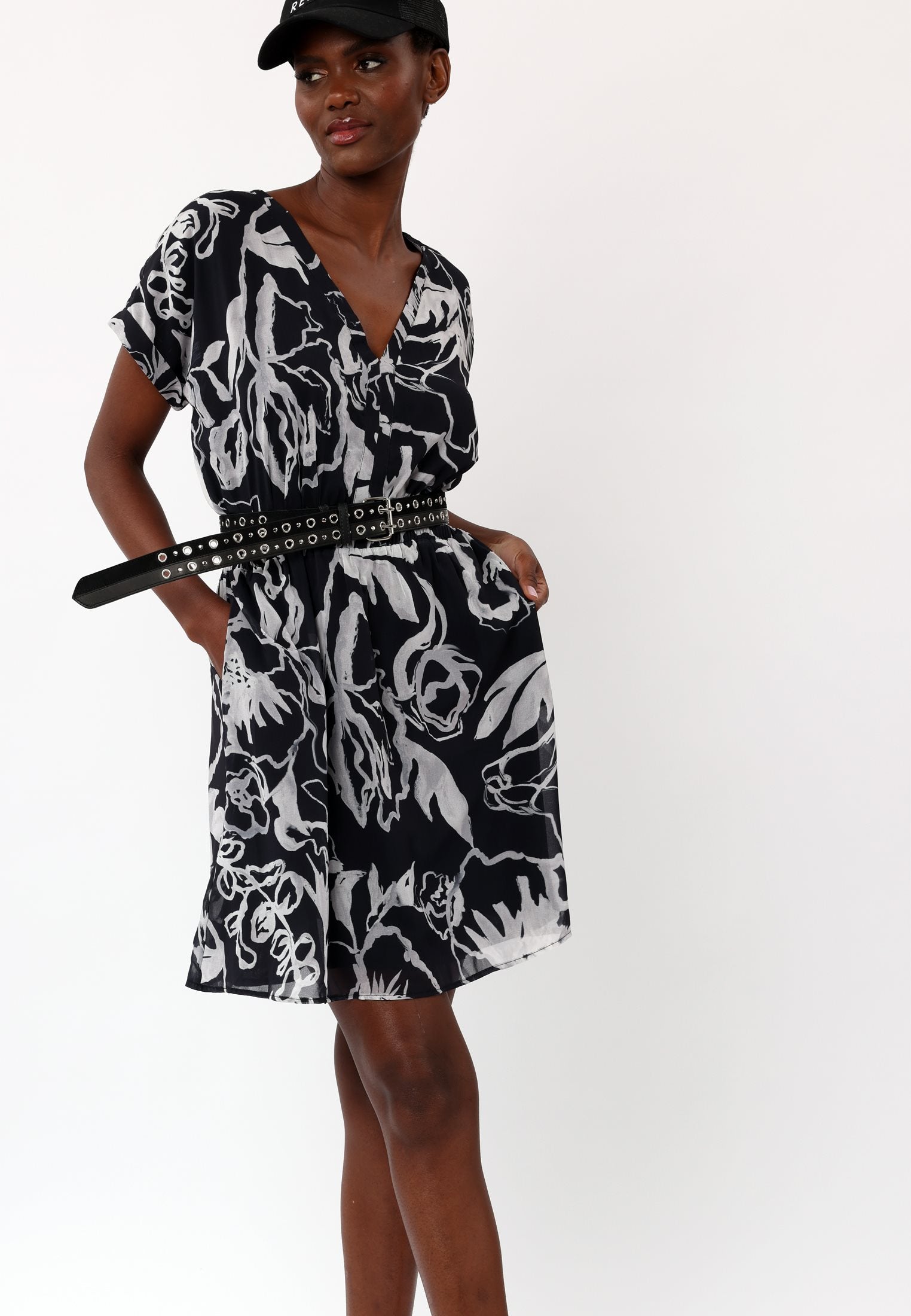 AMBER DRESS RISE BLACK