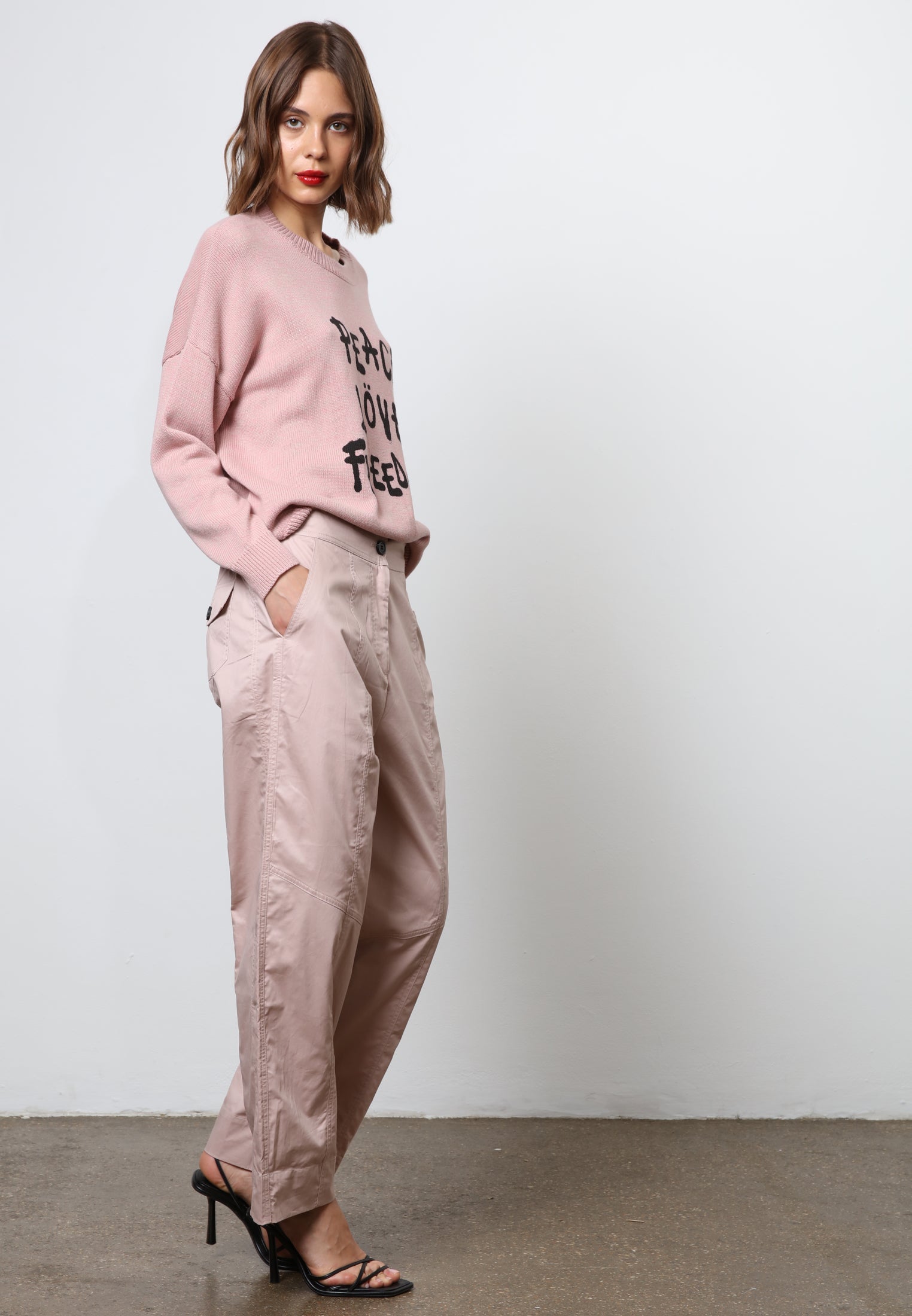 PEACE JUMPER DUSTY PINK & WHITE