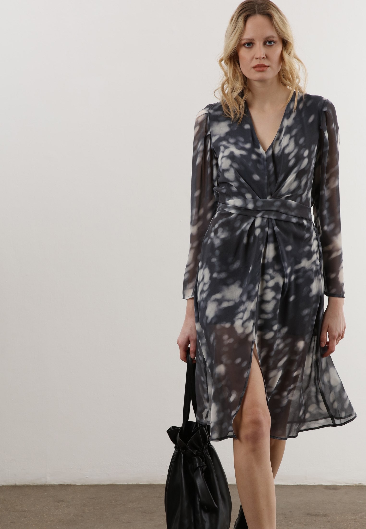IMMACULATE LS DRESS SHADE