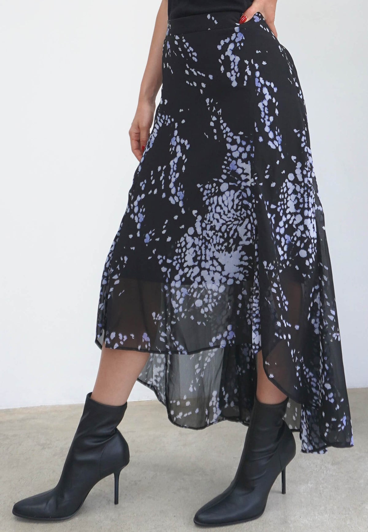 GALLANT ASYMETRIC HIGH LOW SKIRT IN BLUE PRINT