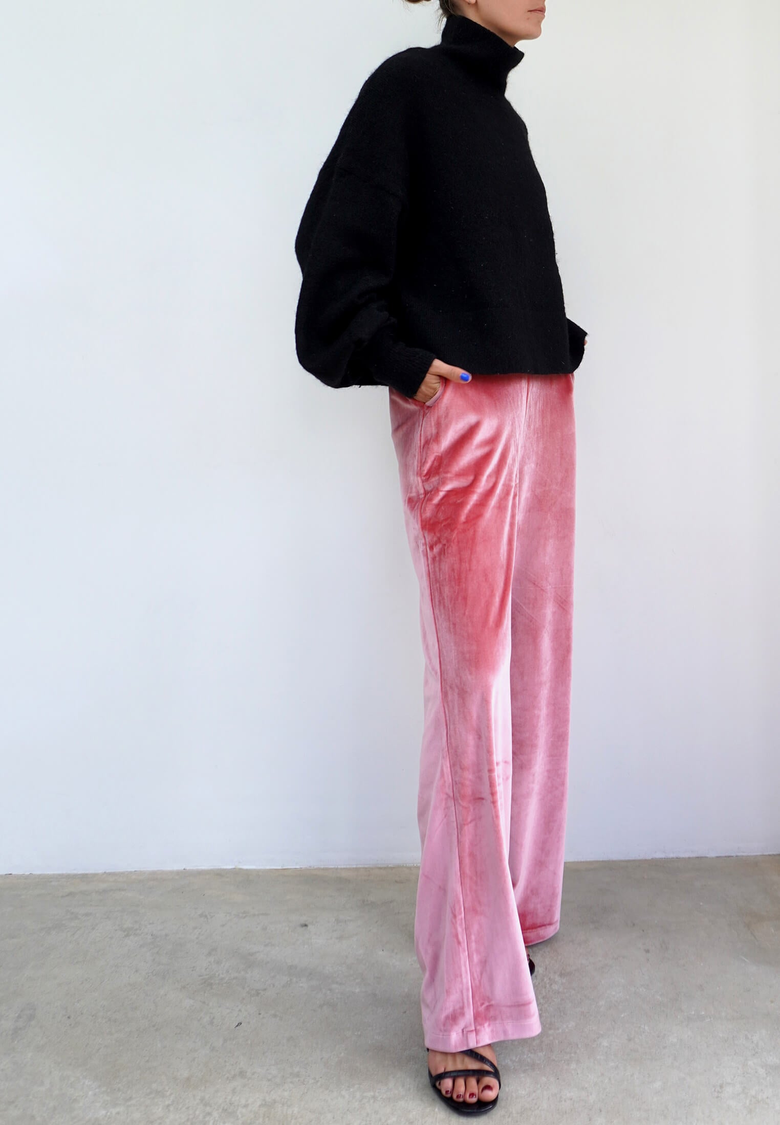 Pink store velvet trousers