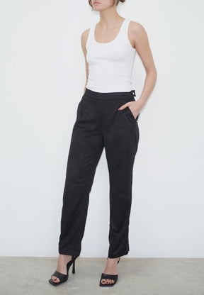 EON TROUSERS JET BLACK
