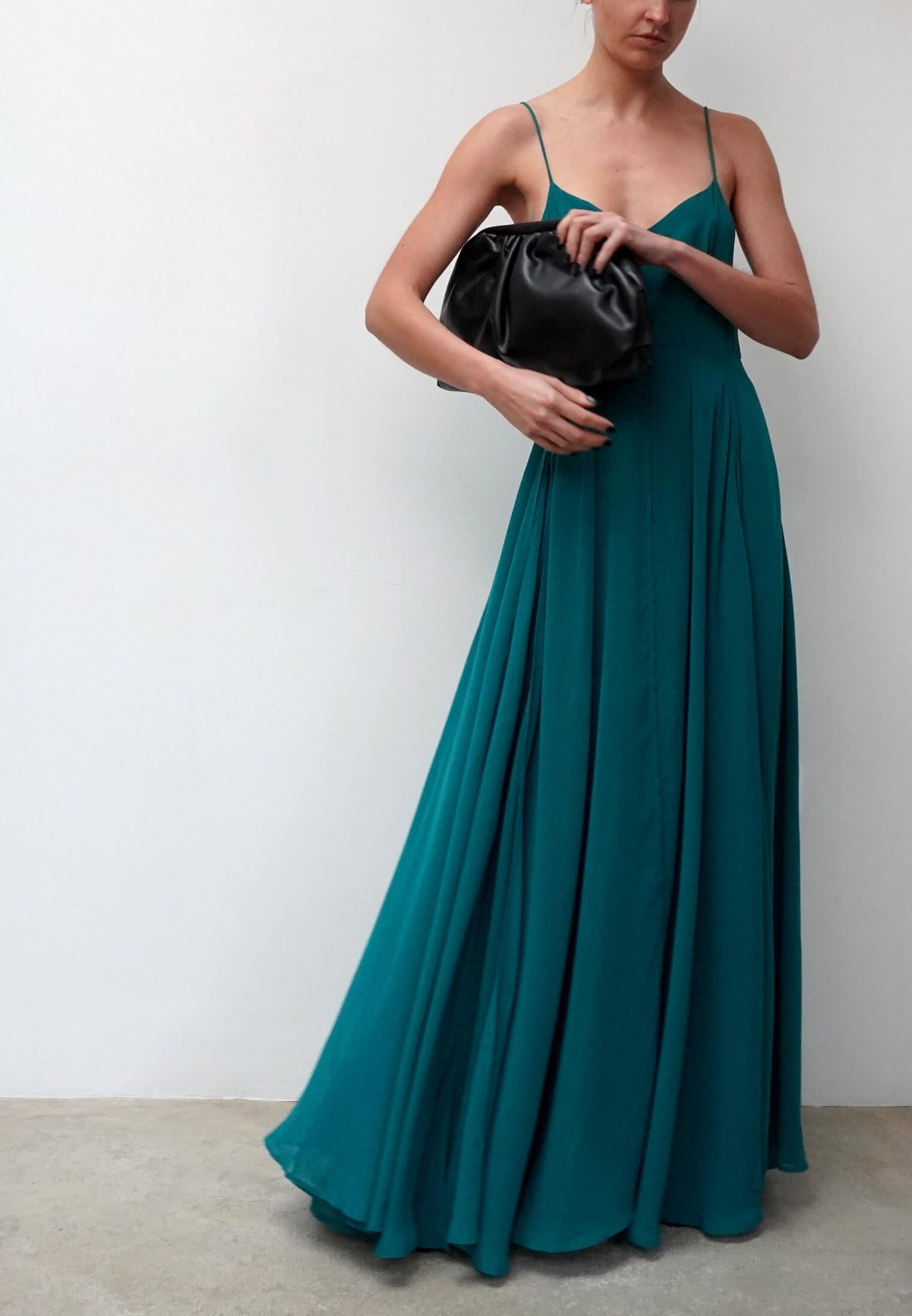 OLSEN MAXI DRESS EMERALD GREEN